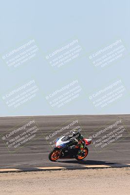 media/Oct-30-2025-Racers Edge (Thu) [[dabbdaf680]]/3-B Group/Session 2 (Bowl Exit)/